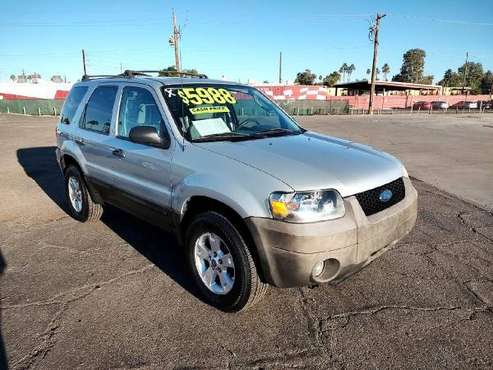2007 Ford Escape 4WD 4dr V6 Auto XLT FREE CARFAX ON EVERY VEHICLE for sale in Glendale, AZ