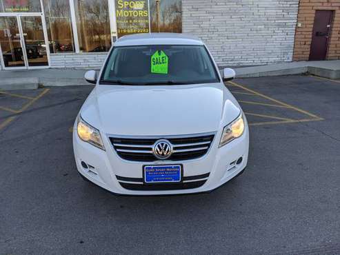 2011 VW Tiguan - cars & trucks - by dealer - vehicle automotive sale for sale in Evansdale, IA