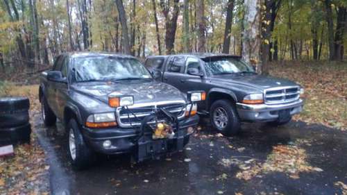2 DODGE DAKOTA 2004 4X4 QUAD CAB PICKUPS WITH PLOW for sale in Vails Gate, NY