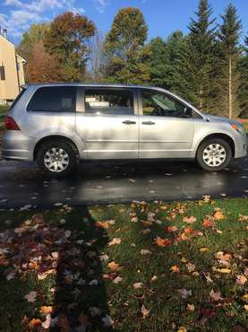 2010 Volkswagon Routan - cars & trucks - by owner - vehicle... for sale in La Fayette, NY