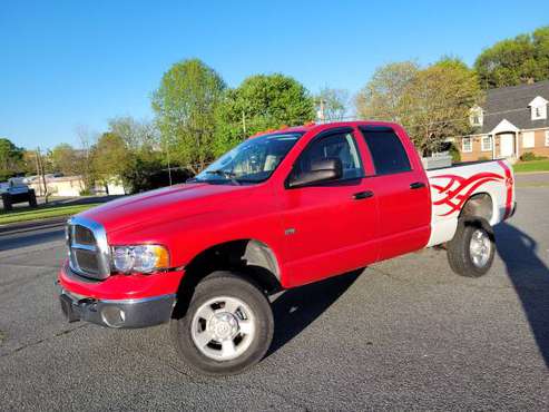 2004 Dodge Ram 2500 SLT 4x4 Quad cab - ONLY 95K MILES! NICE! for sale in Hickory, NC