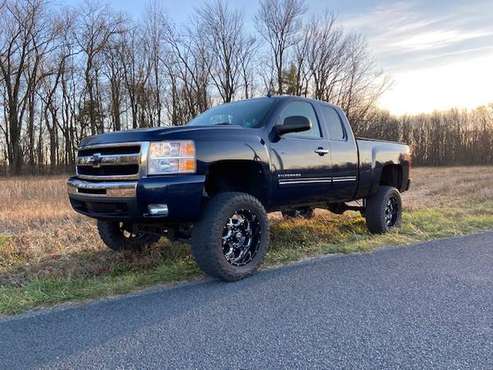 2011 CHEVY SILVERADO - cars & trucks - by owner - vehicle automotive... for sale in Orwigsburg, PA