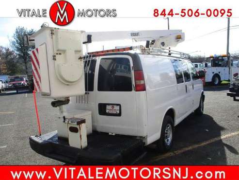 2007 Chevrolet Express Cargo Van BUCKET CARGO VAN 133K - cars &... for sale in south amboy, KS