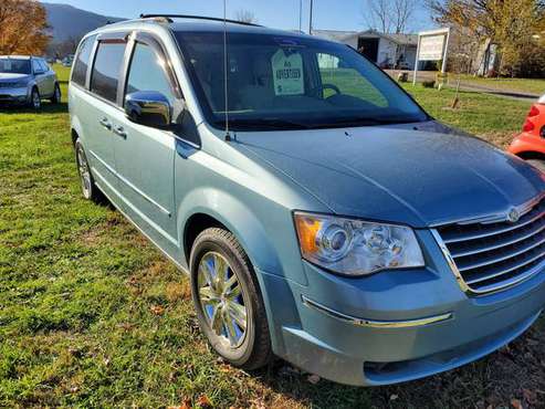 2008 Chrysler Town and Country - cars & trucks - by dealer - vehicle... for sale in Nichols, NY