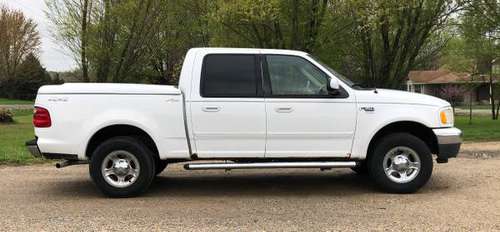 2001 Ford F-150 4x4 Lariat Super Crew Cab Truck - - by for sale in Topeka, KS