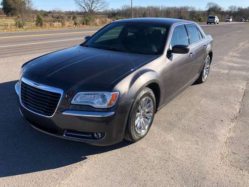 2014 Chrysler 300 - cars & trucks - by dealer - vehicle automotive... for sale in Murfreesboro, TN