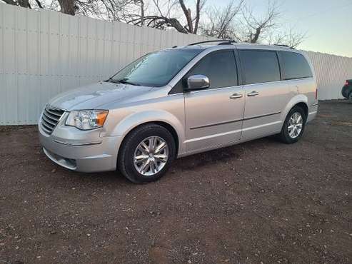 2008 Chrysler Town & County Limited - - by dealer for sale in Piedmont, OK
