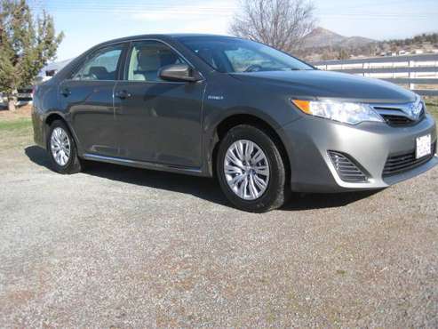 2012 Toyota Camry Hybrid for sale in Montague, CA
