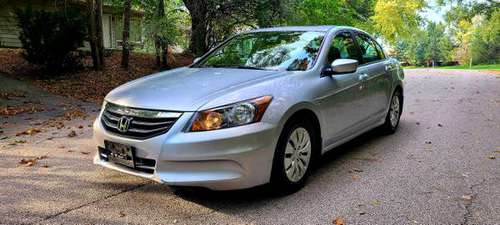 2011 HONDA ACCORD LX 4CYL GAS SAVER!!! - cars & trucks - by owner -... for sale in Lake In The Hills, IL