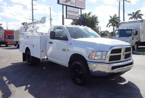 2012 Ram 3500 SLT 4X4 9 4ft SERVICE UTILITY TRUC - cars & for sale in Pompano Beach, TX