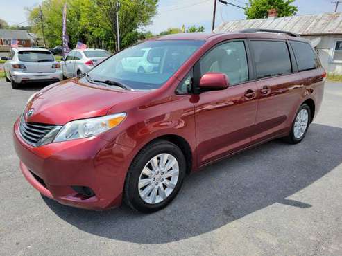 2013 Toyota Sienna LE AWD 1-OWNER 3MONTH WARRANTY for sale in Front Royal, VA