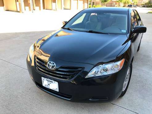 Camry low millage for sale in Katy, TX
