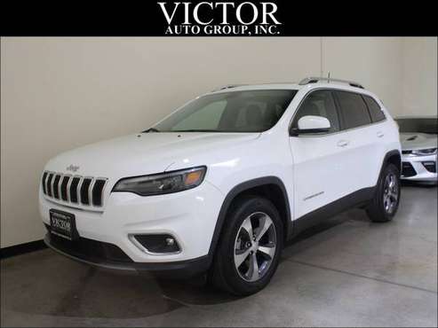2019 Jeep Cherokee Limited 4WD - - by dealer - vehicle for sale in Batavia, IL