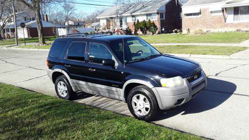 2004 Ford Escape - cars & trucks - by owner - vehicle automotive sale for sale in Garden City, MI