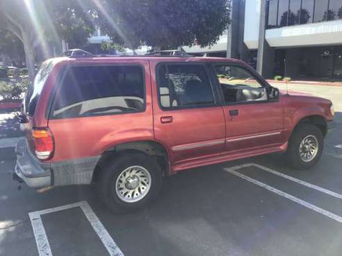 2000 Ford Explorer SUV - cars & trucks - by owner - vehicle... for sale in Huntington Beach, CA
