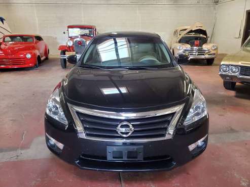 2014 Nissan Altima sl. 51k miles!! - cars & trucks - by owner -... for sale in Chardon, OH