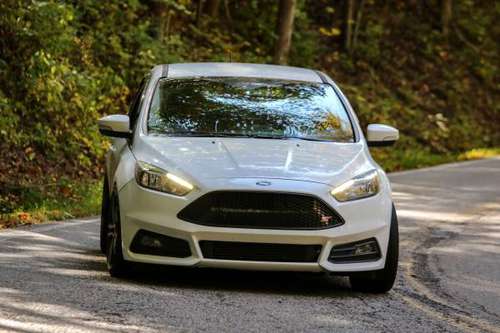 2016 Ford Focus ST Hatchback - cars & trucks - by owner - vehicle... for sale in Conyers, GA