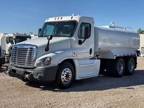 2015 FREIGHTLINER WATER TRUCK - cars & trucks - by dealer - vehicle... for sale in YUMA, OR