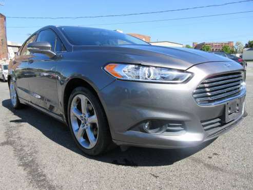 ** 2013 FORD FUSION SE- MOONROOF! LOW MILES! GUARANTEED FINANCE! for sale in Lancaster, PA