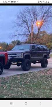 1997 chevy suburban lifted 5speed project for sale in Saint Paul, MN