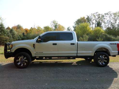 LIFTED 2017 FORD F250 POWERSTROKE CREW CAB 4X4 SOUTHERN TRUCK - cars... for sale in Petersburg, IN