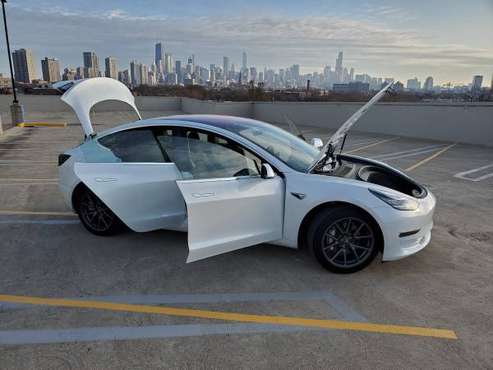 TESLA Model 3 Mid range premium - cars & trucks - by owner - vehicle... for sale in Chicago, IL