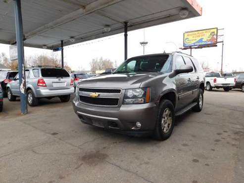 2013 Chevrolet Chevy Tahoe LT 4x4 4dr SUV FAMILY OWNED AND OPERATED... for sale in Lakewood, CO
