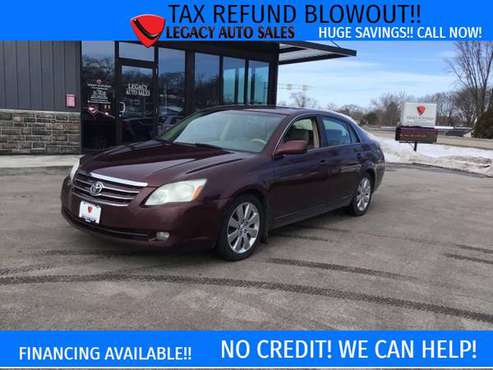 2005 TOYOTA AVALON XLS - - by dealer - vehicle for sale in Jefferson, WI