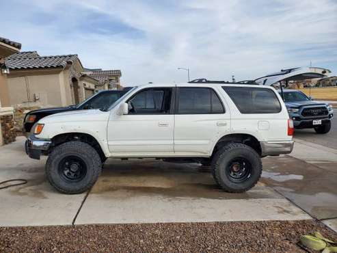 2000 SR5 4runner 4x4 - cars & trucks - by owner - vehicle automotive... for sale in El Paso, TX