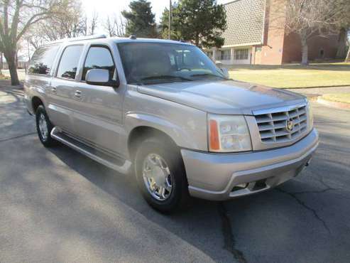 2005 Cadillac Escalade ESV, AWD, 6 0 V8, 3rd row, loaded, SUPER for sale in Sparks, NV