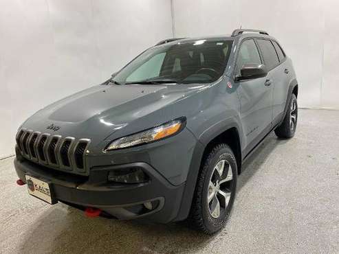 2015 Jeep Cherokee 4WD 4dr Trailhawk - cars & trucks - by dealer -... for sale in Wadena, MN