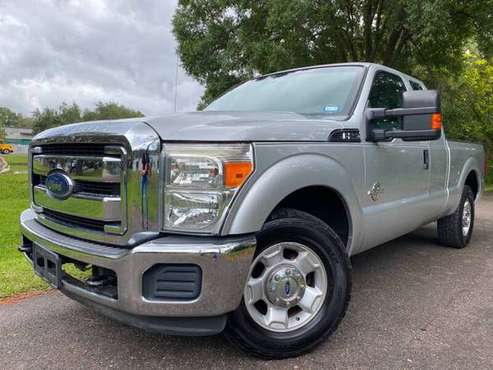 Ford F-250 XLT ! 6.7 L ! 4X4 ! LIKE NEW - cars & trucks - by dealer... for sale in TAMPA, FL