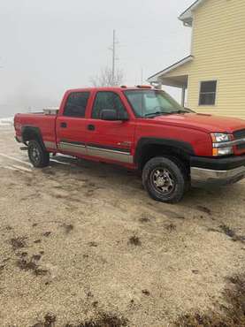 2004 Chevy Silverado 2500 had diesel - cars & trucks - by owner -... for sale in Maplewood, WI