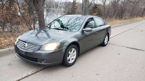 2006 Nissan Altima 2.5 - cars & trucks - by dealer - vehicle... for sale in Minneapolis, MN