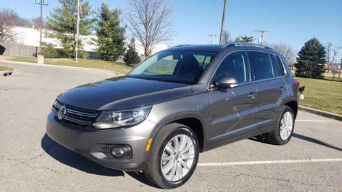2012 Volkswagen Tiguan SE ( EXTRA CLEAN, NAVIGATION ) - cars &... for sale in Shawnee, MO