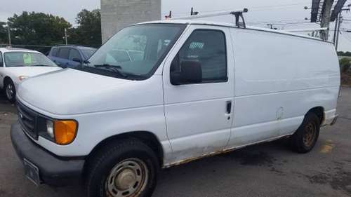 2005 FORD ECONOLINE CARGO VAN AUTO,RUNS GREAT for sale in Worcester, MA