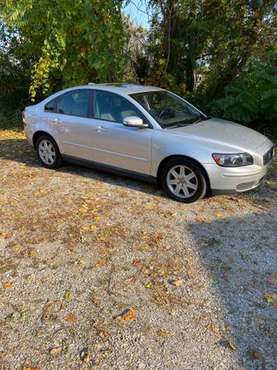 2007 Volvo S40 24i, clean - cars & trucks - by dealer - vehicle... for sale in Weirton, PA