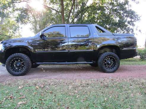 2007 *Chevrolet* *Avalanche* *WARRANTY INCLUDED - cars & trucks - by... for sale in Garden city, GA