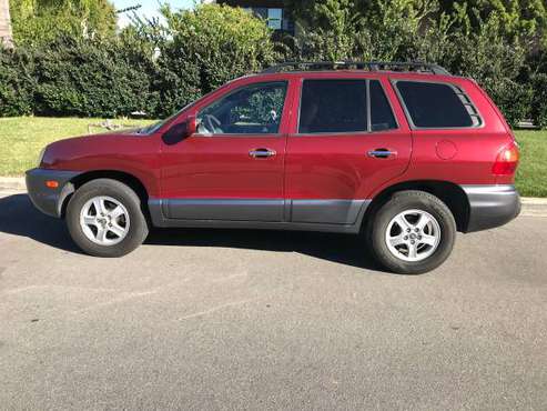 2004 Hyundai Santa Fe with low miles only 96,000. - cars & trucks -... for sale in Camarillo, CA
