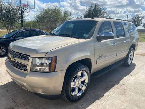 2009 Suburban - cars & trucks - by owner - vehicle automotive sale for sale in Lozano, TX