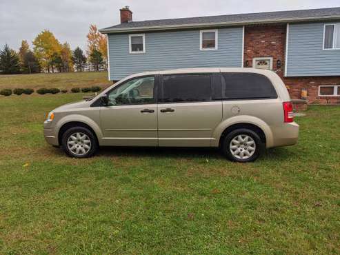 2008 town and country - cars & trucks - by owner - vehicle... for sale in Connellsville, PA