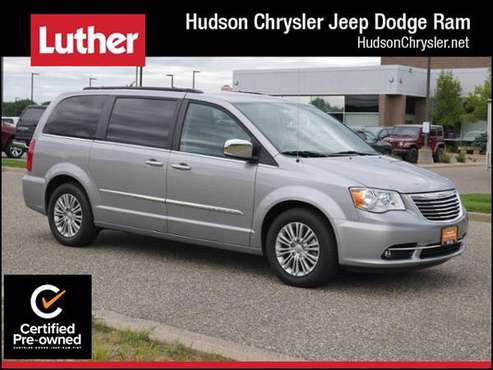2016 Chrysler Town Country Touring-L for sale in Hudson, MN