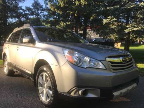 2011 SUBARU OUTBACK 3.6 LIMITED AWD HANDSFREE REARCAM ROOF VERY CLEAN! for sale in Minneapolis, MN