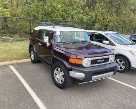 2007 Toyota FJ Cruiser 4x4 - cars & trucks - by owner - vehicle... for sale in Cherry Hill, NJ