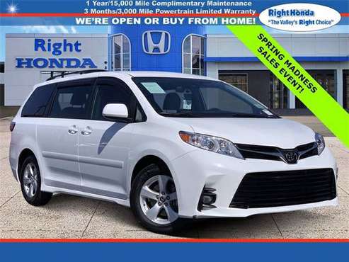 Used 2019 Toyota Sienna LE/6, 869 below Retail! for sale in Scottsdale, AZ