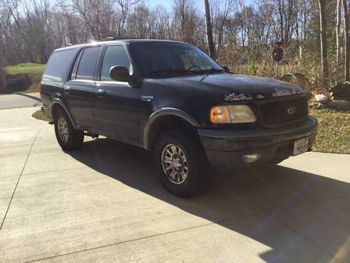 2000 Ford Expedition - cars & trucks - by owner - vehicle automotive... for sale in Kiel, WI