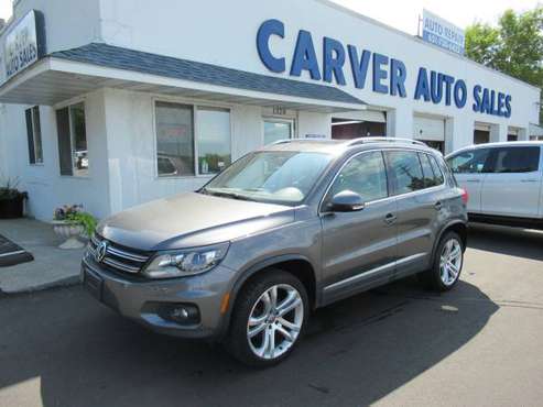 2013 Volkswagen Tiguan SE AWD with only 69K Moon Roof Warranty! for sale in Minneapolis, MN