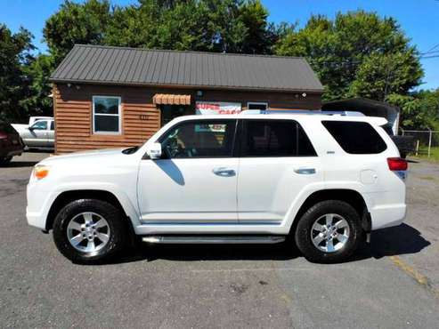 Toyota 4Runner 4wd SR5 SUV 1 Owner Clean Carfax Certified Sunroof V6... for sale in Fayetteville, NC