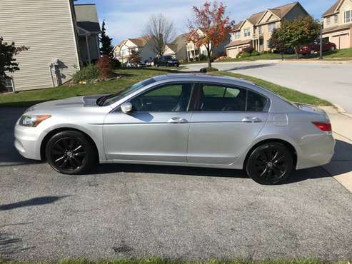 2011 Honda Accord EX-L (Leather, sunroof, just detailed) for sale in Hershey, PA