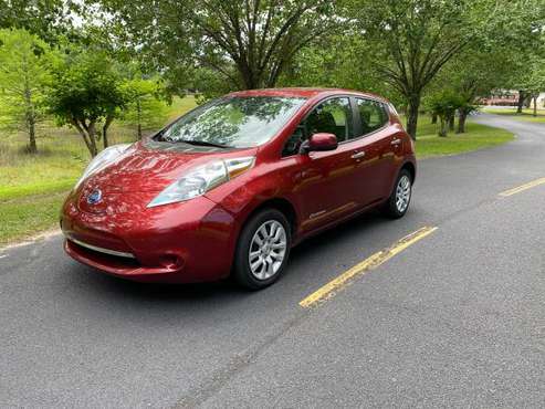 2015 NISSAN LEAF S HATCHBACK - FULLY ELECTRIC - - by for sale in Tallahassee, FL